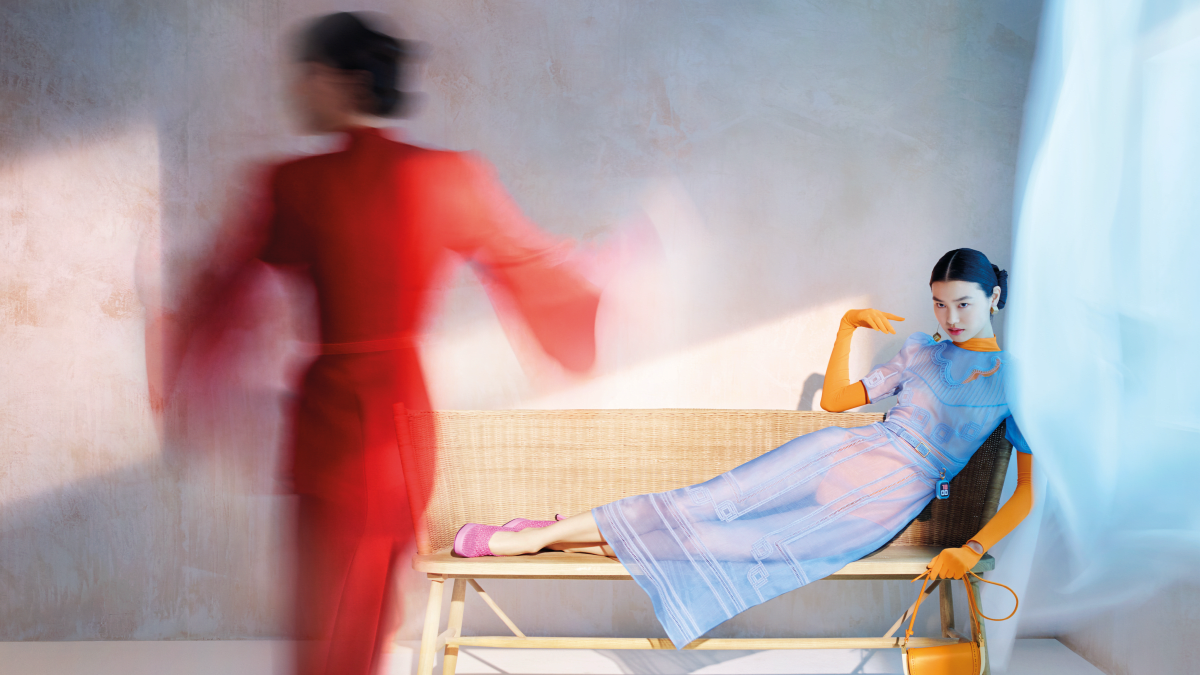 Hinh anh Cao cấp có thể được định nghĩa bởi cảm nhận của khách hàng về món hàng đó chứ không chỉ gắn liền với những tag giá trên trời. Với việc xây dựng hình ảnh trên nền tảng thương mại điện tử, bạn có thể định hình cách mà khách hàng suy nghĩ về sản phẩm thương hiệu. 1