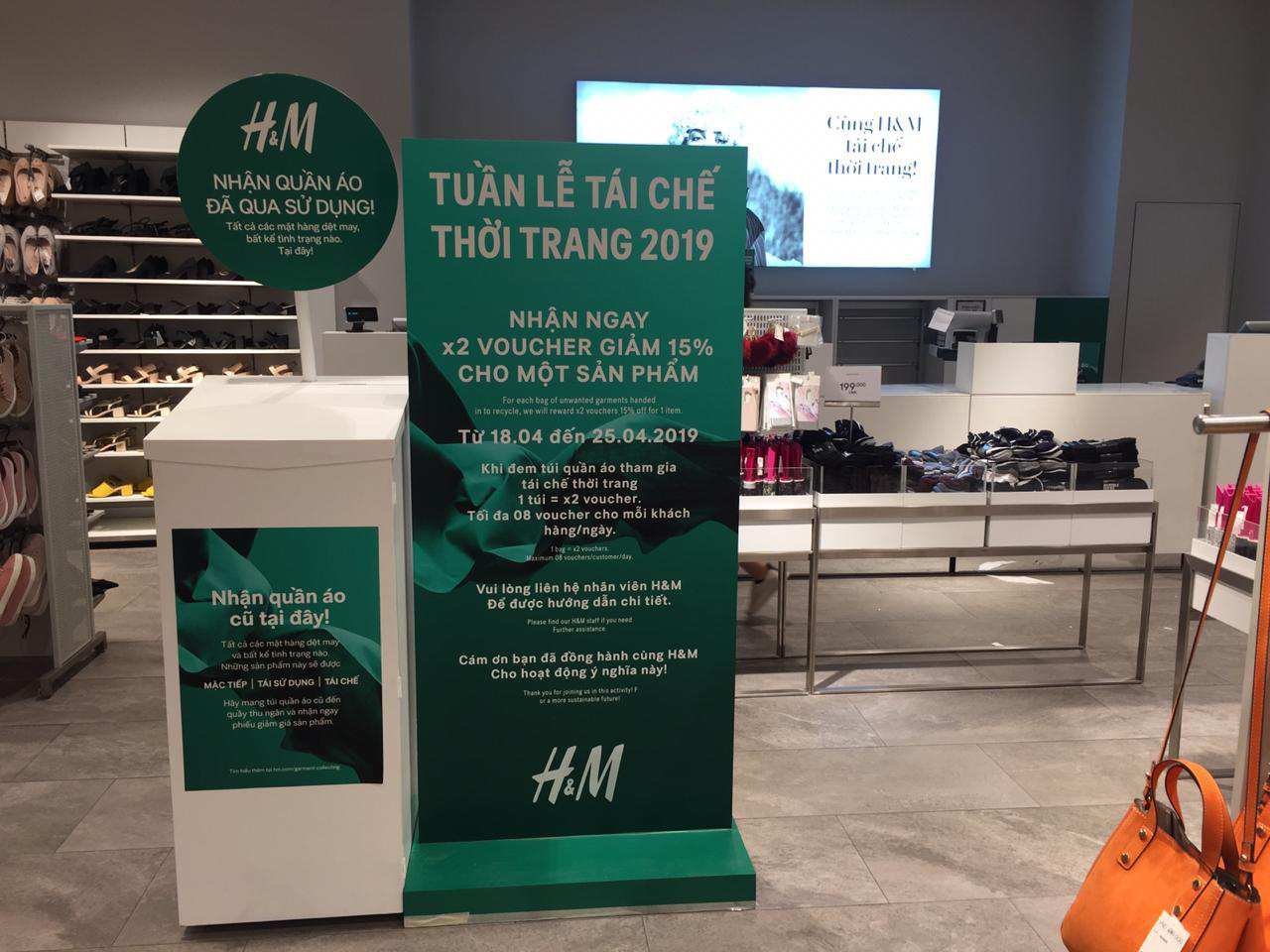 Hinh anh Tái sinh tủ quần áo cũ với chương trình "Thu Gom Quần Áo Cũ" tại H&M 2