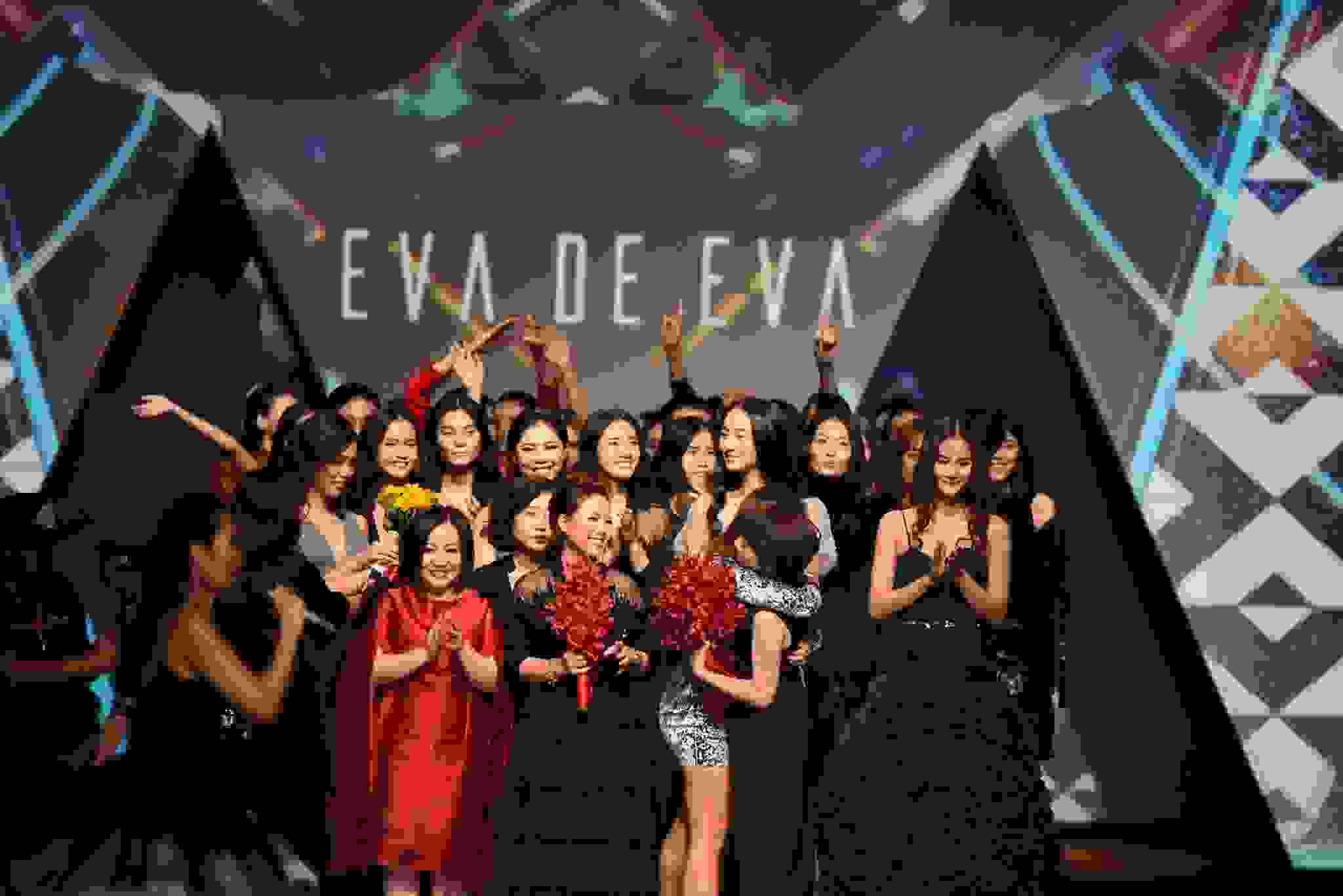 Hinh anh Chào chị, Eva de Eva ra đời từ năm 2007, tính đến nay đã có hơn 15 năm tại thị trường thời trang Việt, chị nghĩ sao về cột mốc này? Ngày nay, nhiều thương hiệu thời trang tồn tại theo kiểu sớm nở tối tàn, 15 năm dù nhiều thăng trầm nhưng chắc hẳn chặng đường đồng hành và phát triển cùng Eva de Eva với tư cách một nhà lãnh đạo có nhiều điều khiến chị tự hào? 1