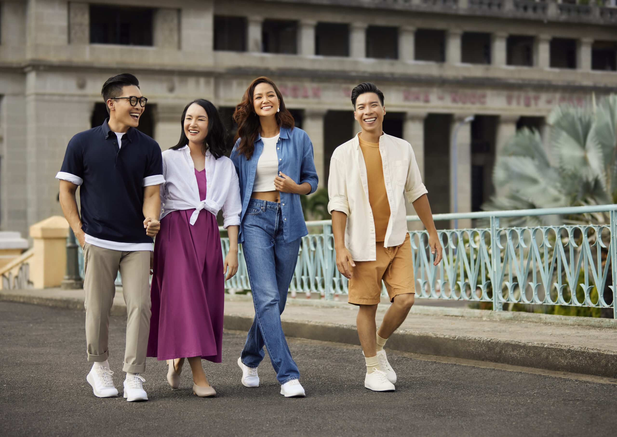 Hinh anh UNIQLO và Chiến dịch "Together We Evolve": Chào đón cửa hàng UNIQLO Saigon Centre 1