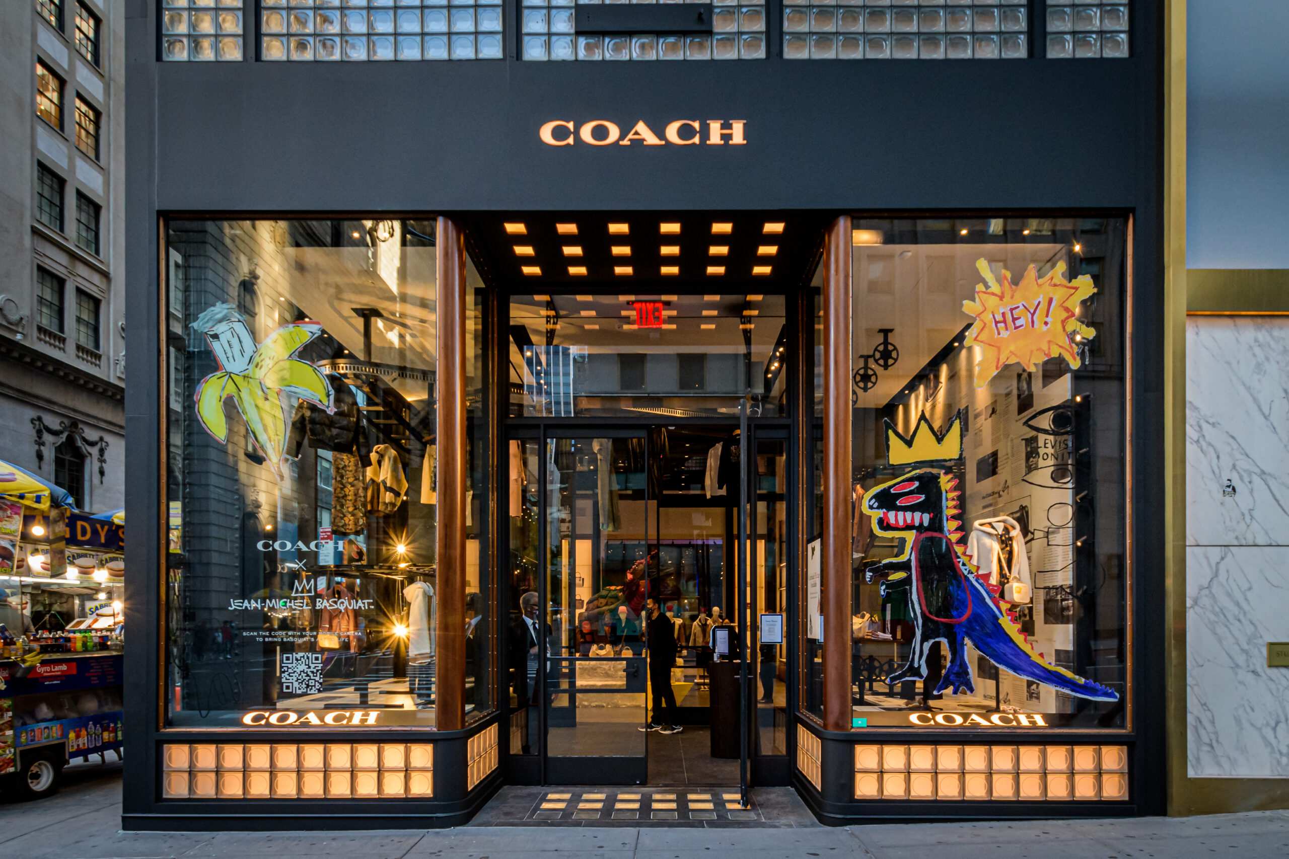 Hinh anh 11. Coach 1