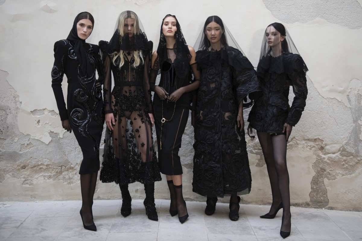 Dolce & Gabbana Alta Moda 2022: Khi nền văn minh huy hoàng của Hy Lạp cổ đại được tái củng cố