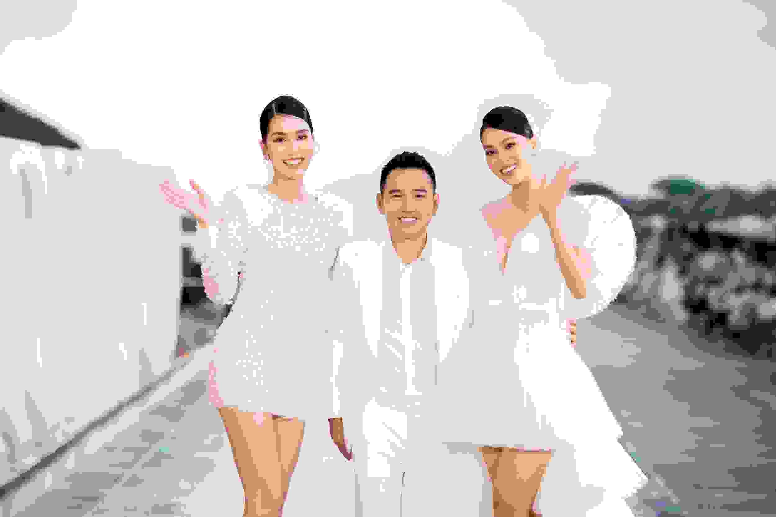 “LOVE No.2": NTK Lê Thanh Hòa kể câu chuyện tình yêu bằng thời trang