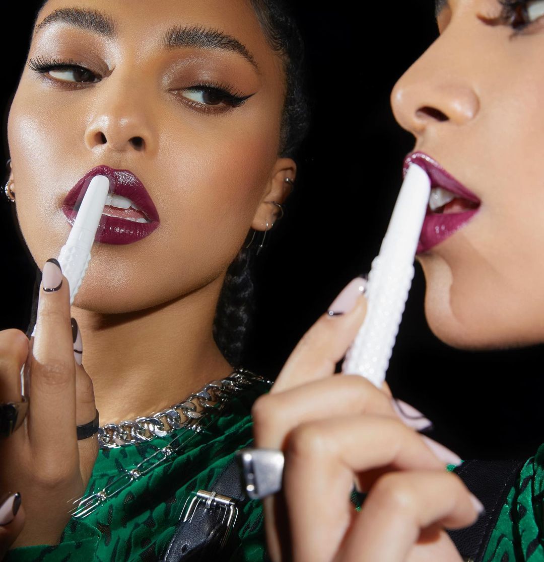 Hinh anh KVD Beauty 1