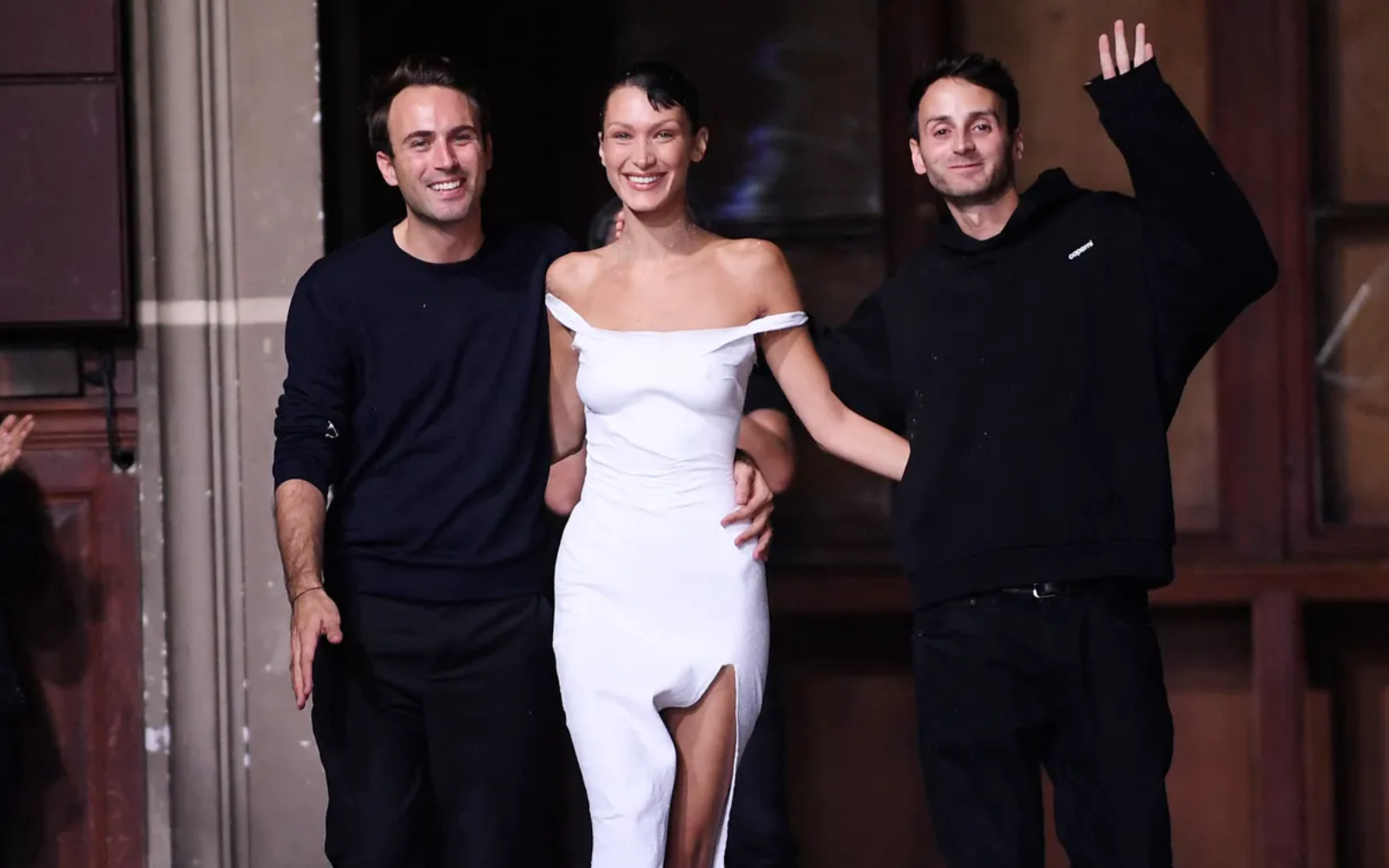 Hinh anh Chiến lược marketing của Coperni đằng sau chiếc váy đang “hot" của Bella Hadid 1