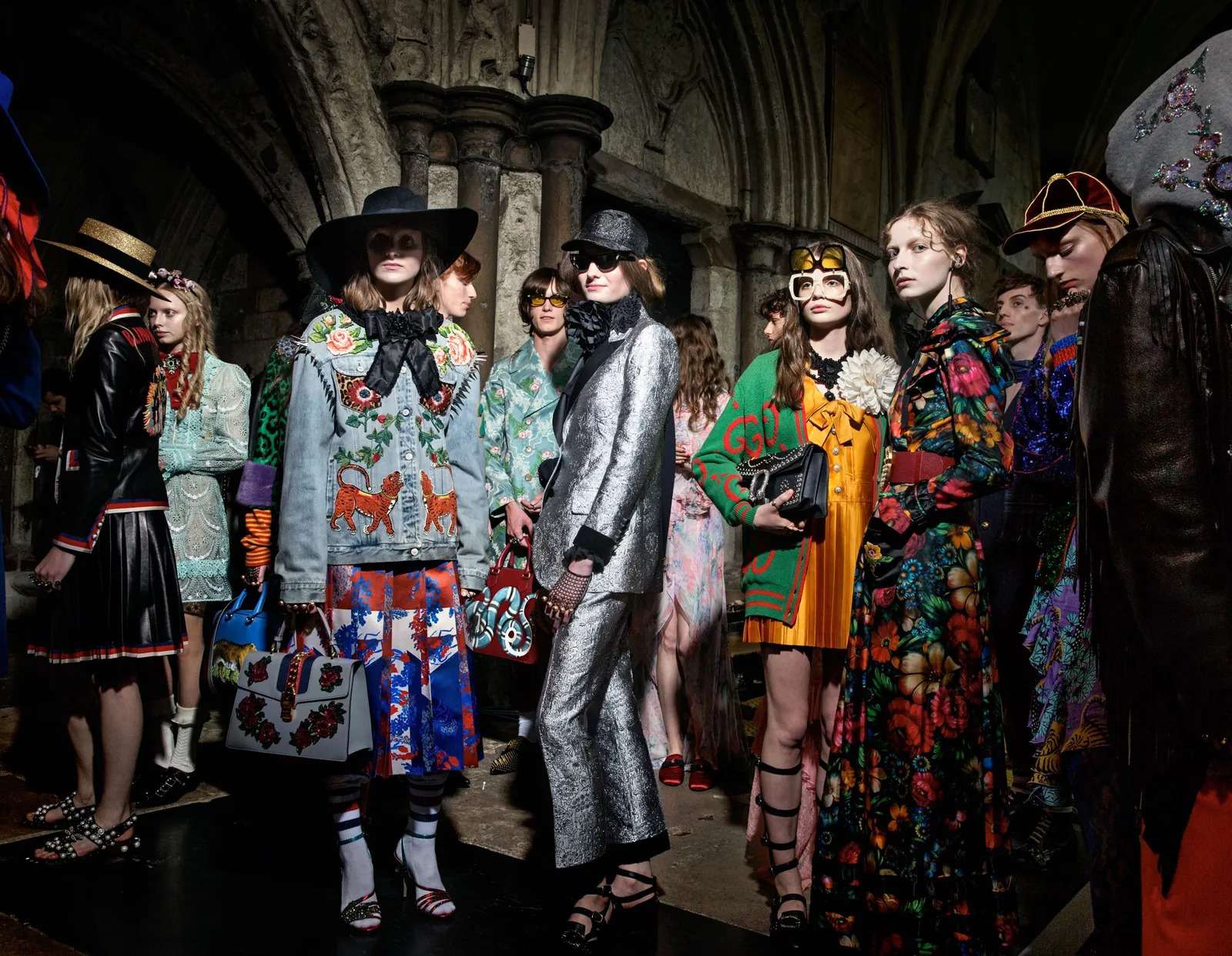 Alessandro Michele tạm biệt Gucci và kết thúc của Raf Simons: Những cuộc rong ruổi đầy mệt mỏi trong thời trang?