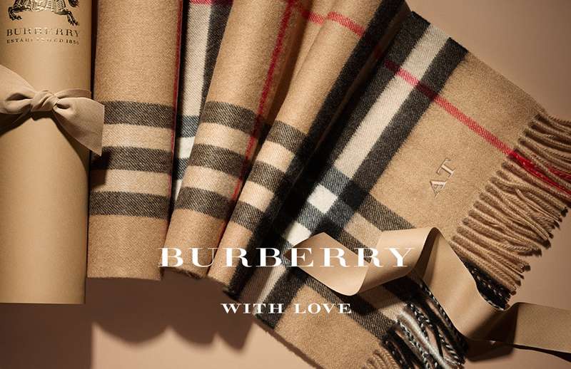 Hinh anh Lăng kính thương hiệu của nhà Burberry có những gì? 3