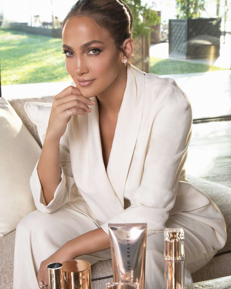 Hinh anh Jennifer Lopez – JLo Beauty 1