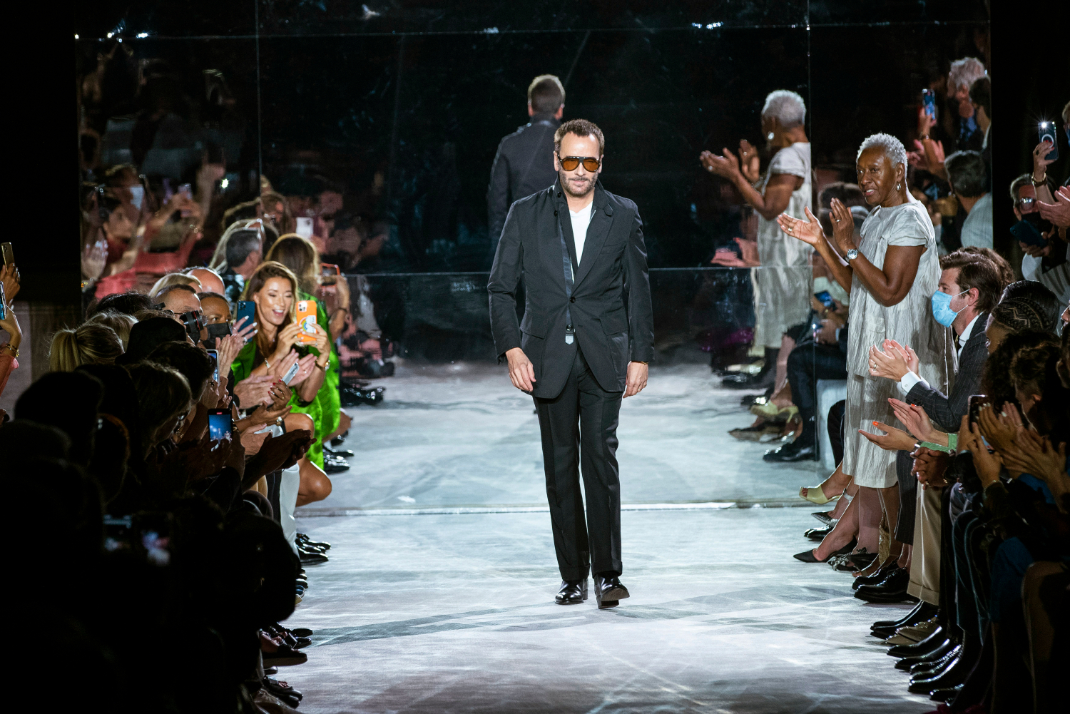 Hinh anh Tập đoàn Kering muốn thâu tóm đế chế Tom Ford? 1