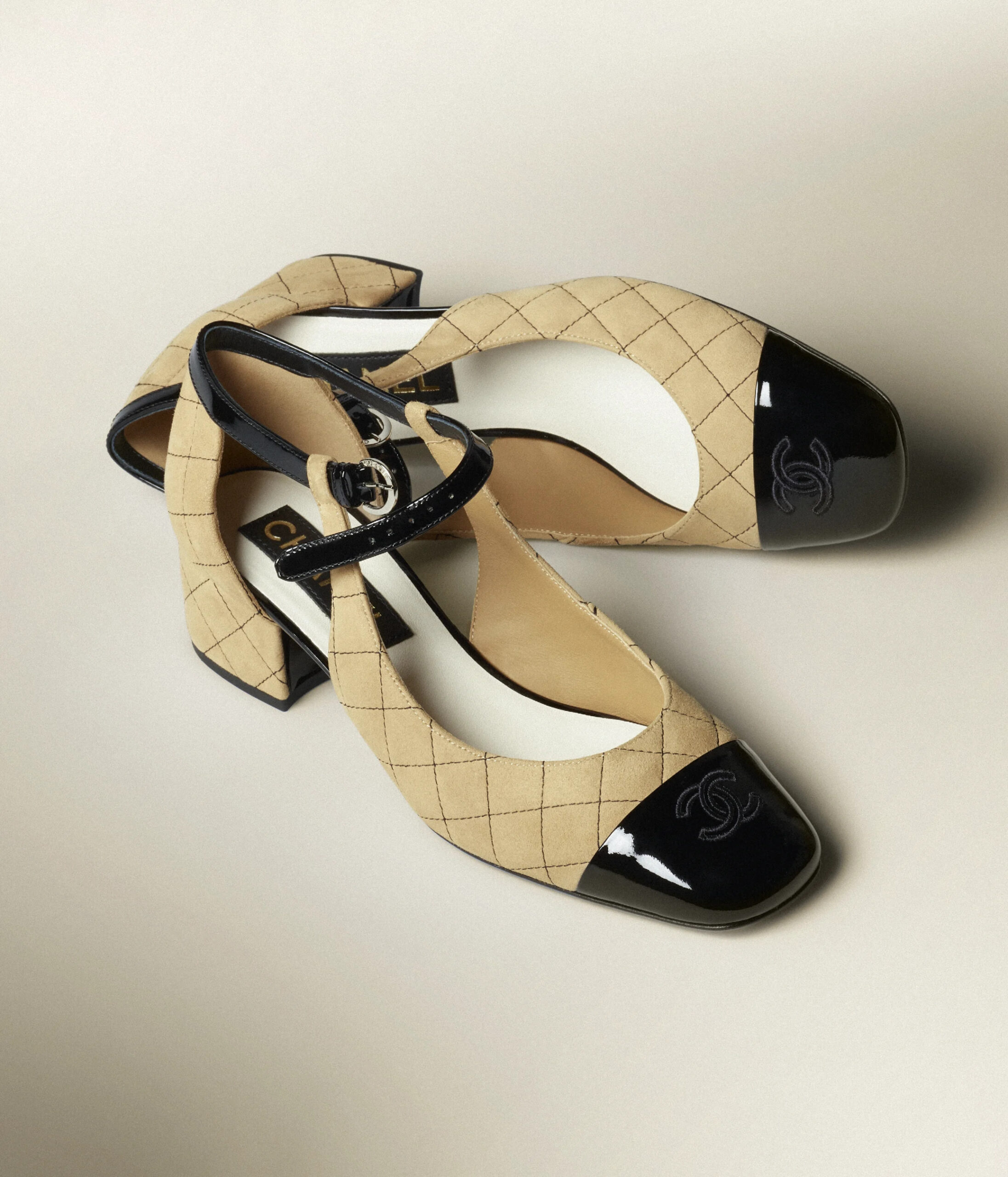 Hinh anh Mary Janes (giày Mary Janes) 2