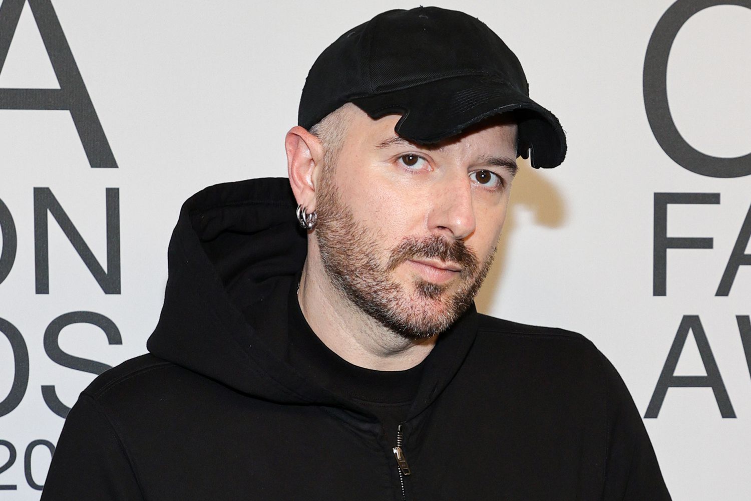 Demna Gvasalia - Bộ óc sáng tạo đằng sau doanh thu 2,3 tỷ USD của Balenciaga