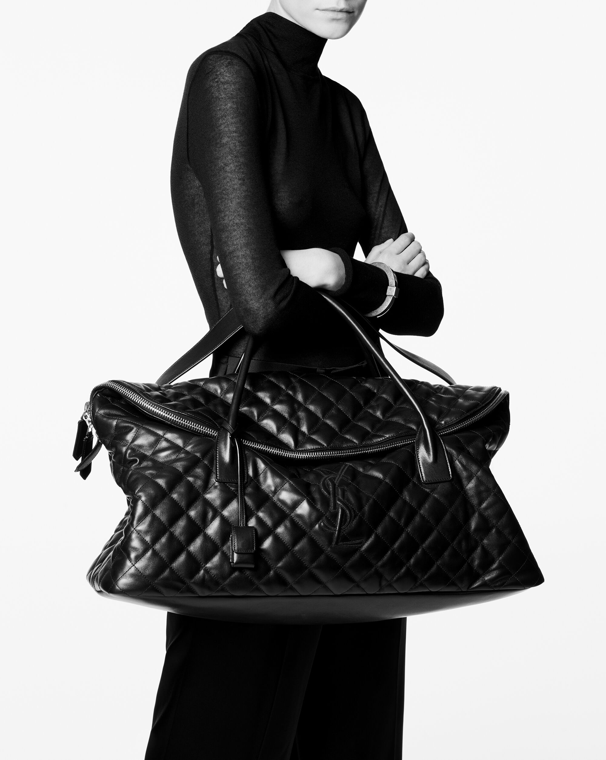 Gợi ý 5 chiếc túi maxi bag cho mùa Hè đang đến!