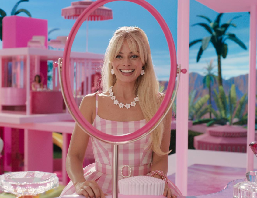 Hinh anh Đằng sau đôi chân dài miên man của búp bê Barbie: Trận chiến giữa “Quiet Luxury" và Barbiecore 1