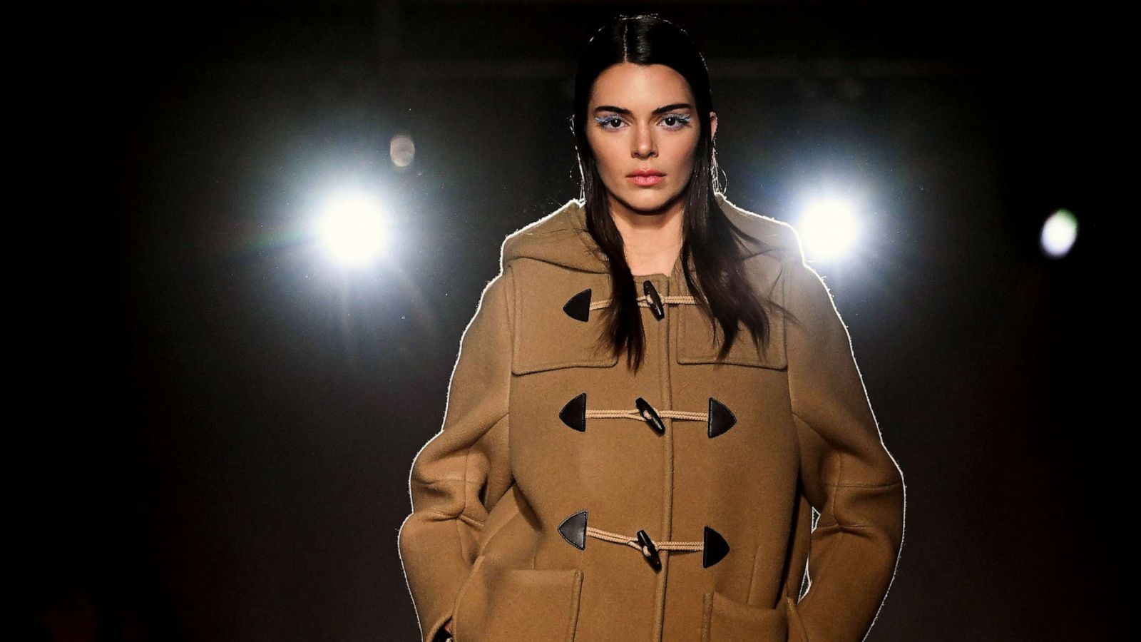 Lyst Index Q1 2023: Prada dẫn đầu bảng xếp hạng, Balenciaga hoàn toàn mất "ngai vàng"