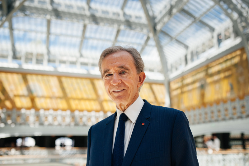 Hinh anh Tỷ phú Bernard Arnault - “Con sói khoác áo cashmere” tiêu tiền thế nào? 1