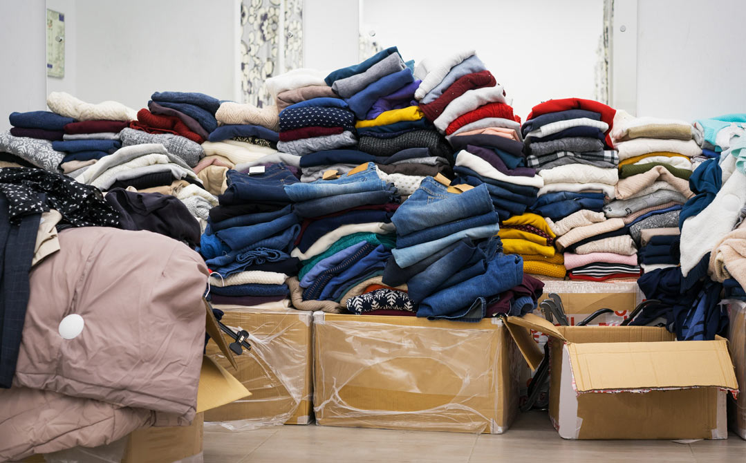 Khi thời trang second-hand trở thành mối đe dọa: Từ "cơ hội" đến "rác" ở Việt Nam?