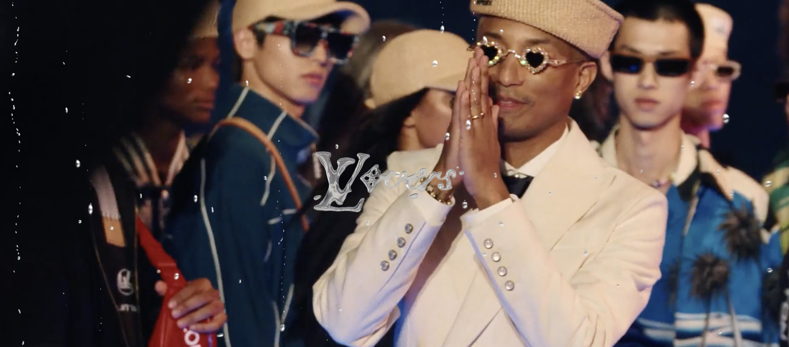 Louis Vuitton Pre-Fall 2024: Pharrell Williams cập cảng Victoria, Hong Kong