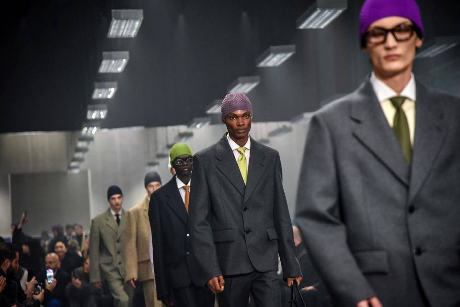 Prada Fall/Winter 2024: Những nét thuần tuý nhất của thiên nhiên