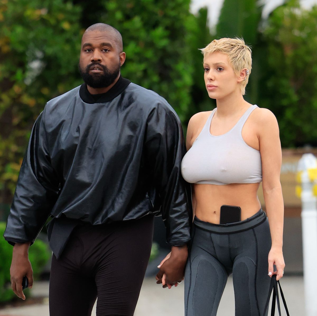 Kanye West & Bianca Censori: Liệu có ranh giới nào giữa việc styling và kiểm soát không?