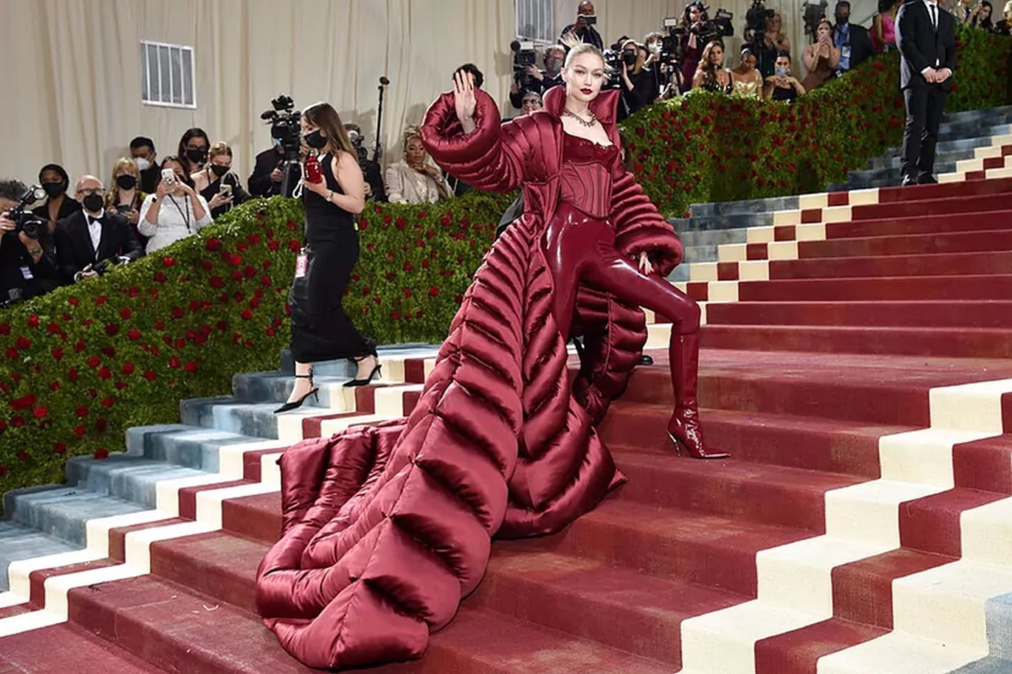 Tất tần tật về Met Gala 2024 - sự kiện thời trang đáng mong chờ nhất đầu năm nay