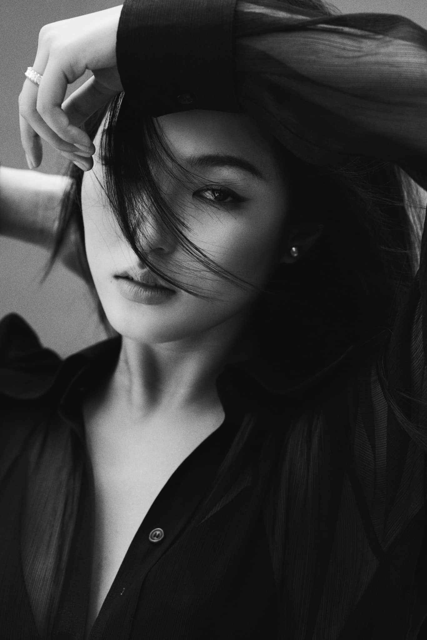 Hinh anh Là một người sáng tạo nội dung, Chi cảm thấy việc đánh đổi sự riêng tư của cá nhân để tạo dựng nội dung có đáng hay không? 1