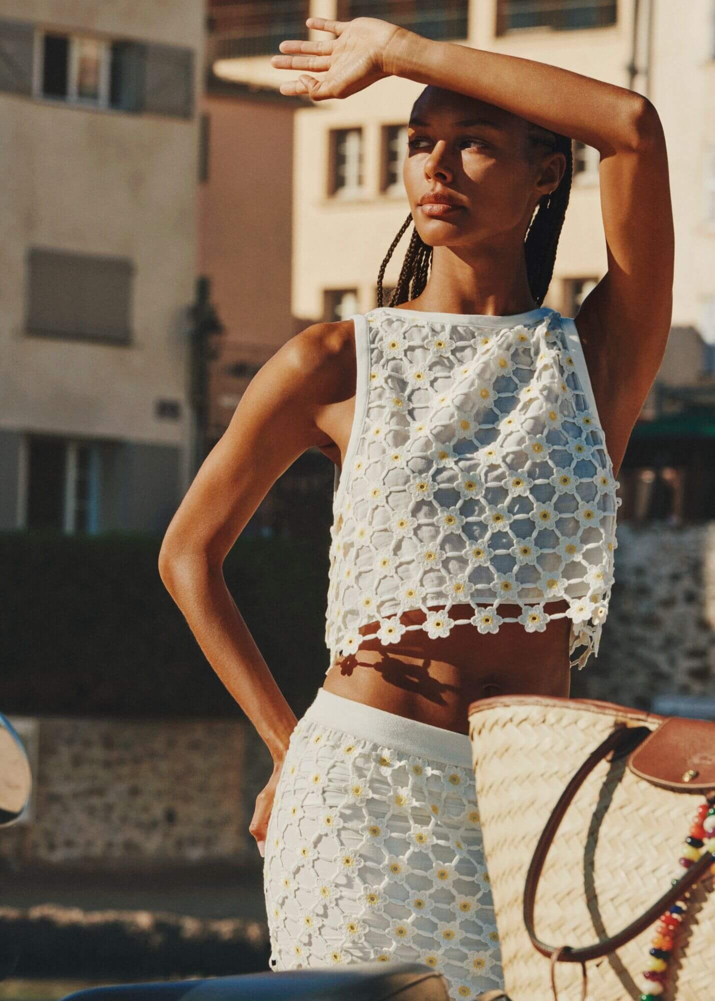 Hinh anh Hãy để Longchamp đưa bạn đến Saint-Tropez với BST túi xách Xuân Hè 2024! 2