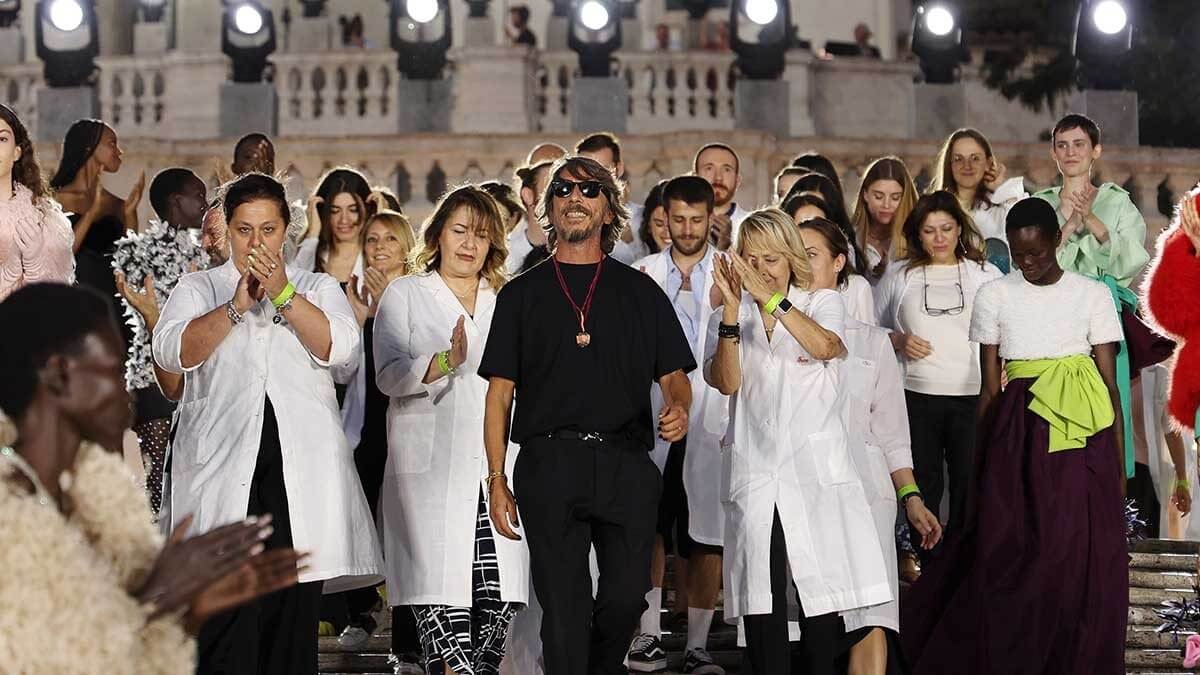 25 năm cống hiến kết thúc, Pierpaolo Piccioli giã từ vương triều Valentino 