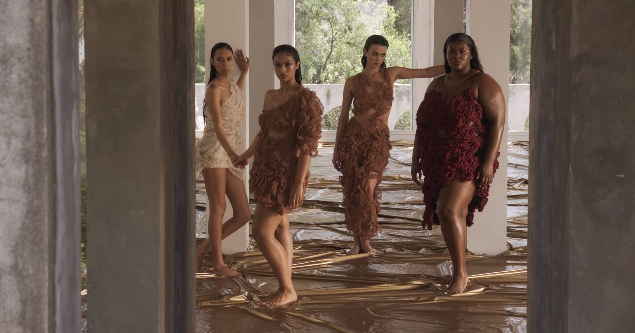 Hinh anh Sàn runway huyền thoại của Victoria’s Secret bỗng “sáng đèn” trở lại 8