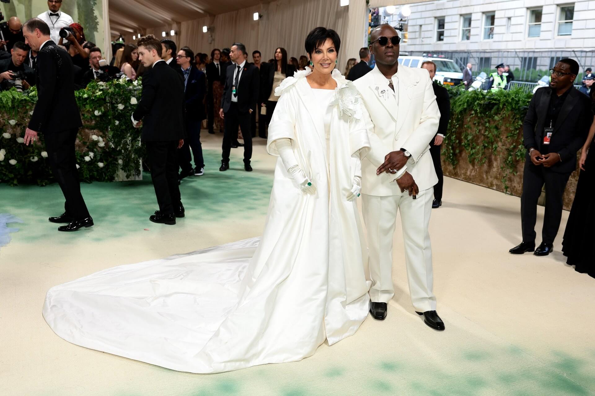 Hinh anh Met Gala 2024 - “The Garden of Time”: Trăm hoa đua sắc trên thảm đỏ thời trang danh giá nhất thế giới 39