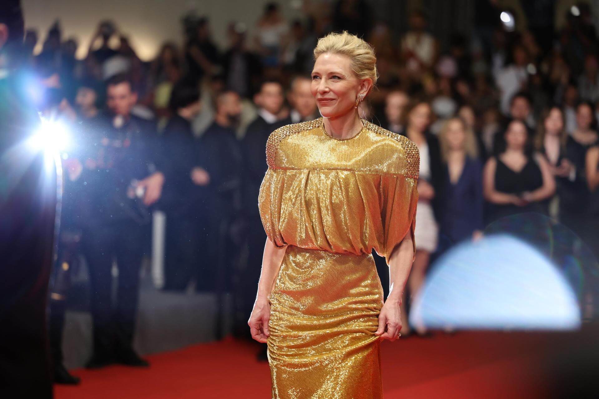 Hinh anh Cate Blanchett và Bella Hadid lên tiếng vì Palestine thông qua diện mạo lộng lẫy tại Cannes 2024 5