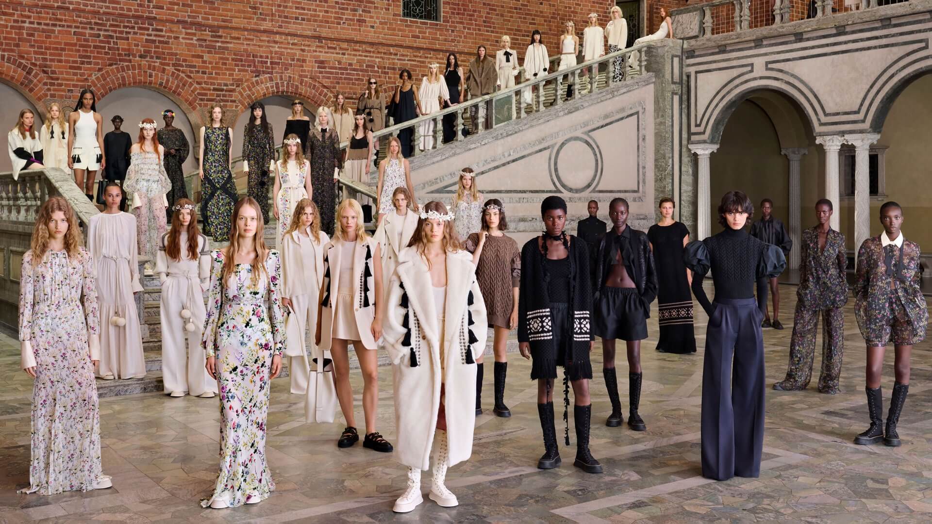 Hinh anh Max Mara Cruise 2025 tại Venice 1