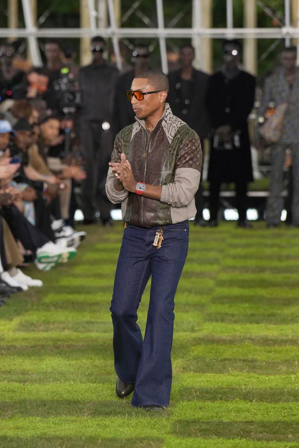 Hinh anh Louis Vuitton Spring 2025 Menswear - “Thế giới này là của chúng mình” 1