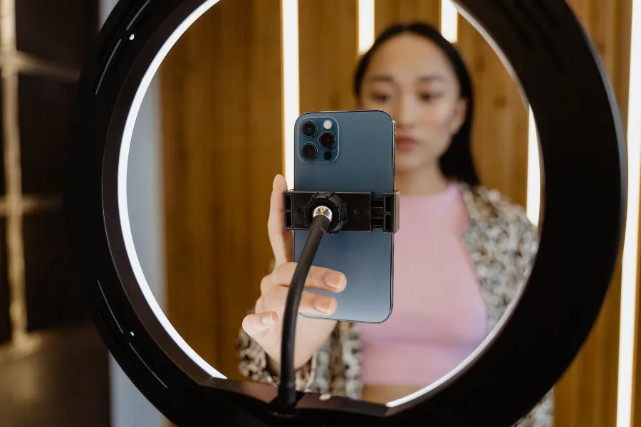 KOS (Key Opinion Sales): Thế hệ Influencer mới trong ngành thời trang và làm đẹp?
