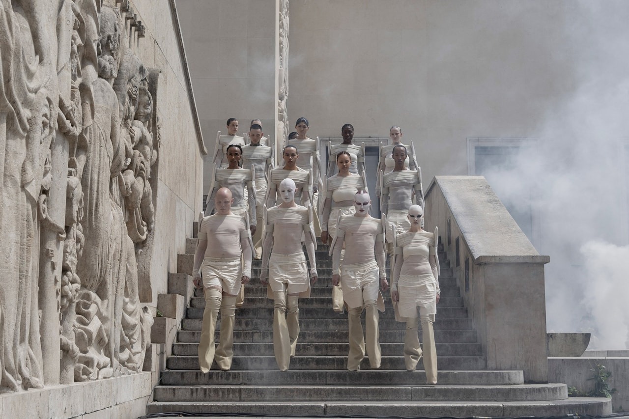 Hinh anh Rick Owens Spring 2025 Menswear - “Chúng tôi, con người cần sự khai hóa” 6