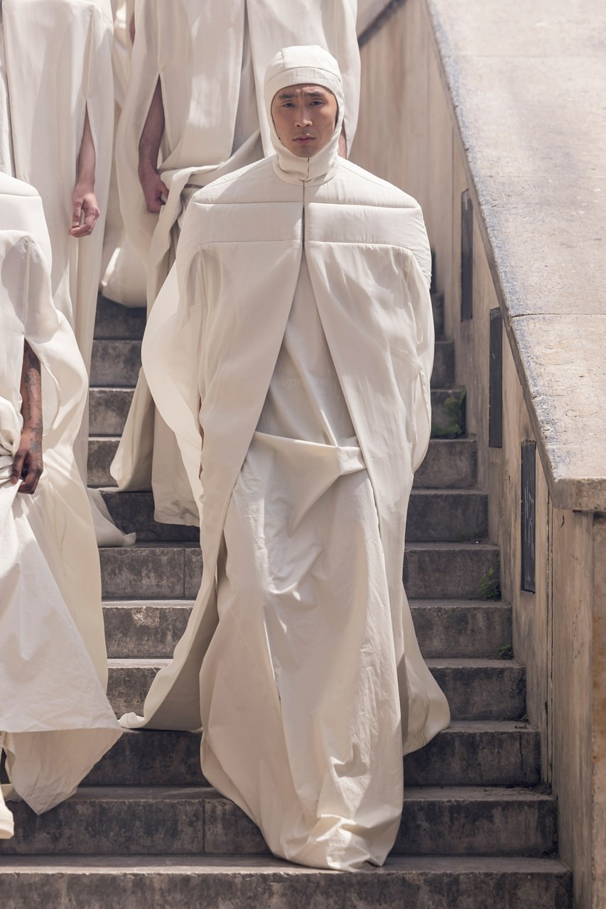 Hinh anh Rick Owens Spring 2025 Menswear - “Chúng tôi, con người cần sự khai hóa” 7