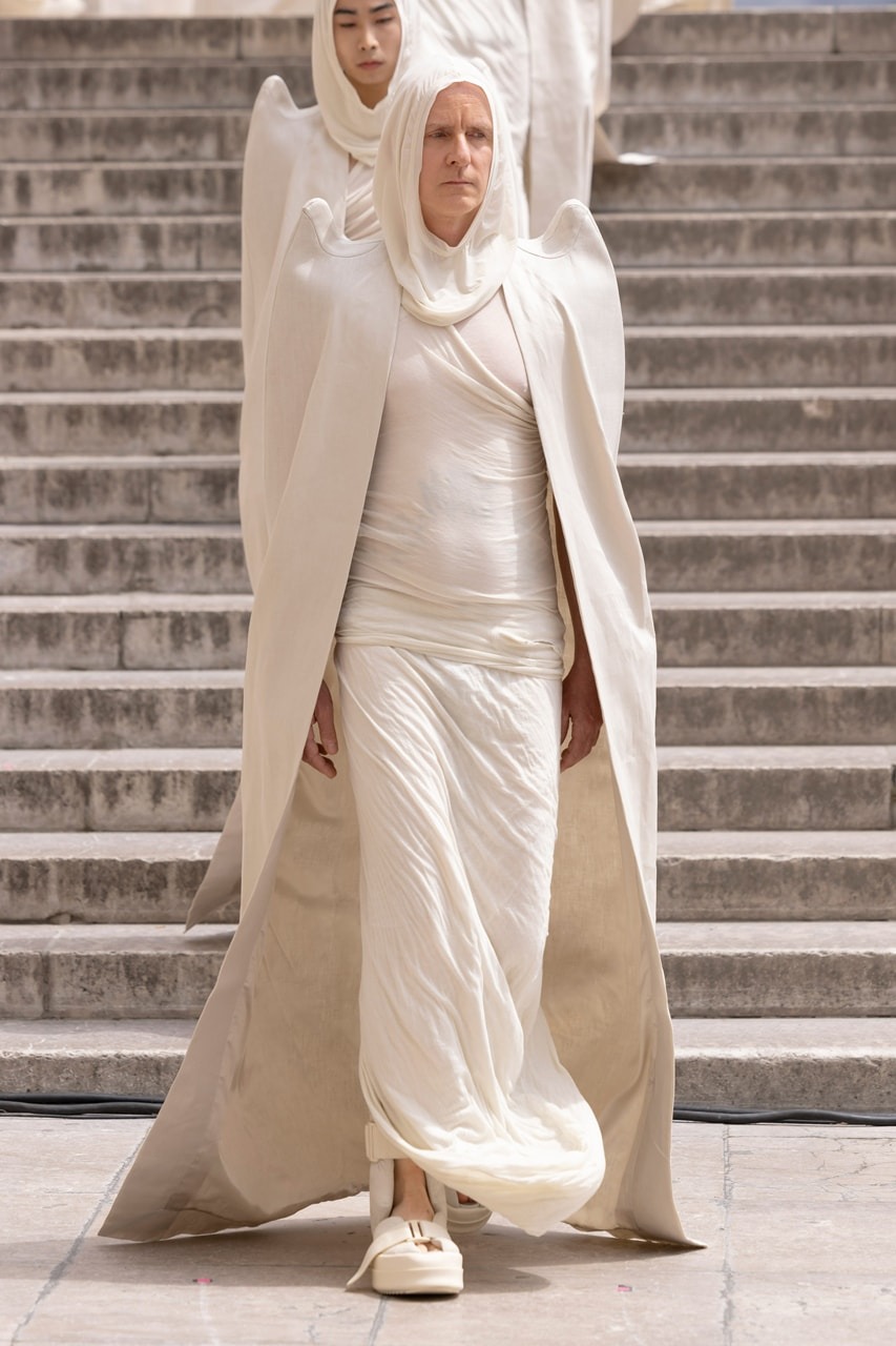 Hinh anh Rick Owens Spring 2025 Menswear - “Chúng tôi, con người cần sự khai hóa” 9