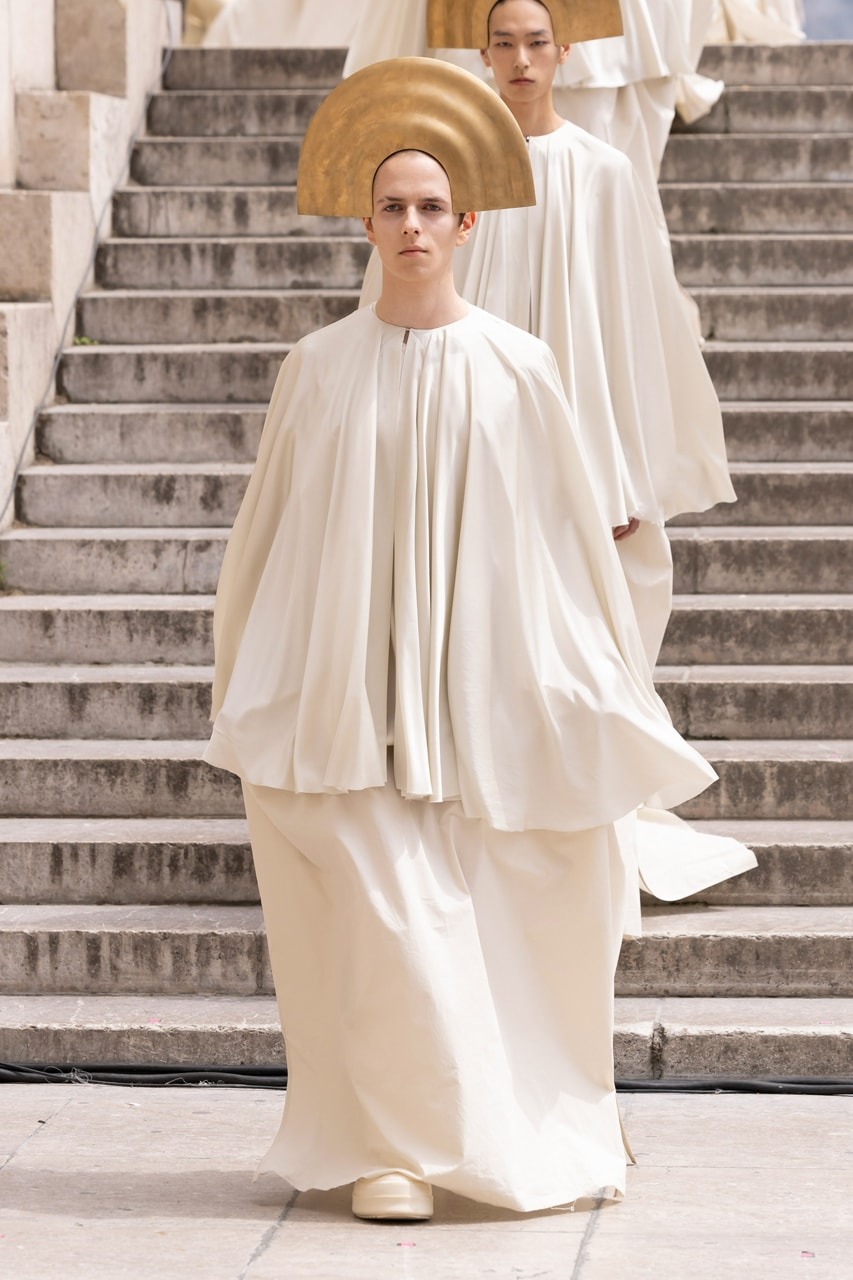Hinh anh Rick Owens Spring 2025 Menswear - “Chúng tôi, con người cần sự khai hóa” 11