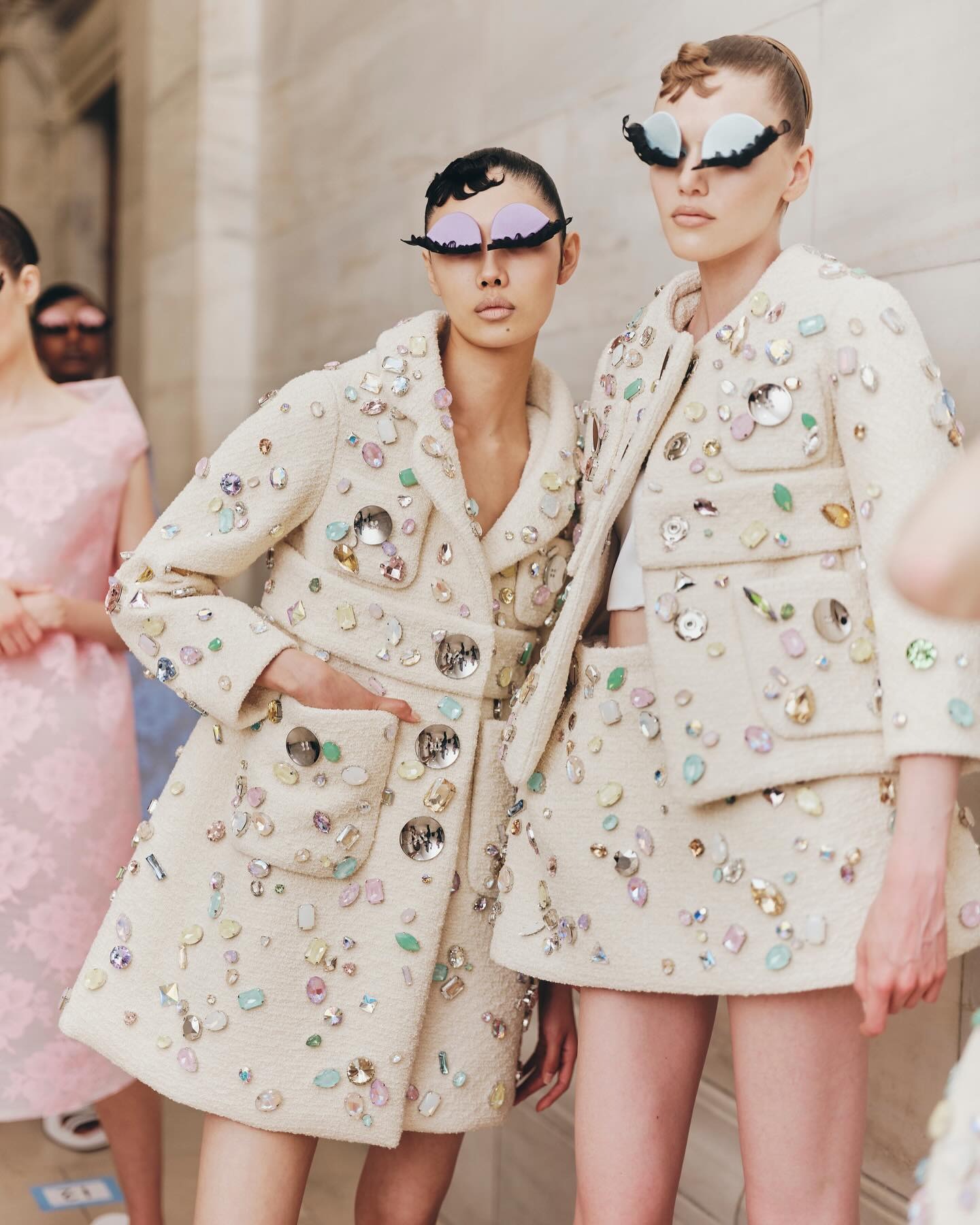 Hinh anh Marc Jacobs Fall 2024 - Công chúa Disney và vương quốc thần tiên của đế vương thời trang Hoa Kỳ 9