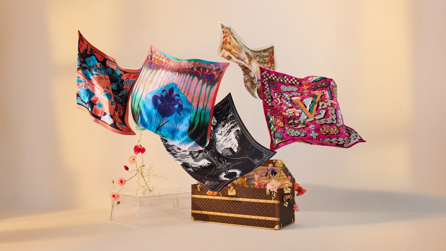 LV Art Silk Squares - Louis Vuitton trình làng bộ sưu tập khăn lụa nghệ thuật, cùng tầm nhìn và tư duy sáng tạo của 5 nghệ sĩ đương đại