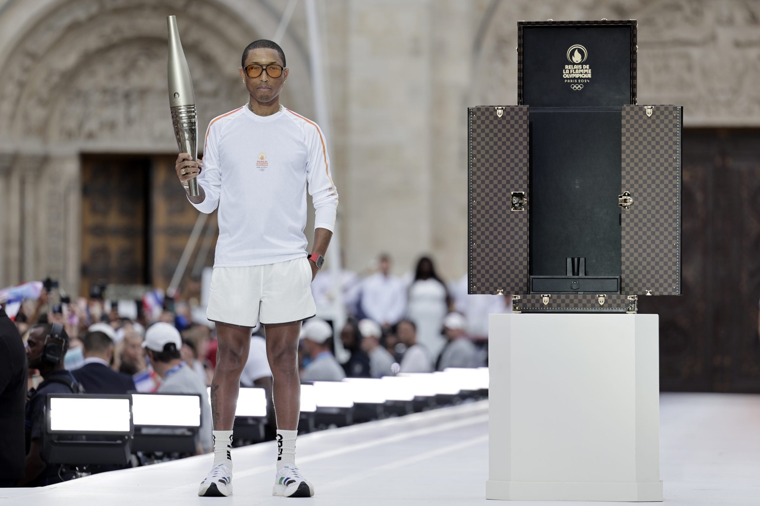 Ralph Lauren, Louis Vuitton, Balenciaga được và mất gì hậu Olympic Paris 2024?