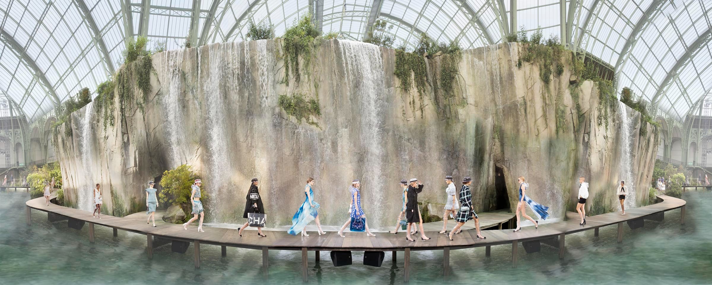 Địa đàng thời trang sắp sửa được chiêm ngưỡng các show diễn của Chanel tại Bảo tàng Grand Palais huyền thoại