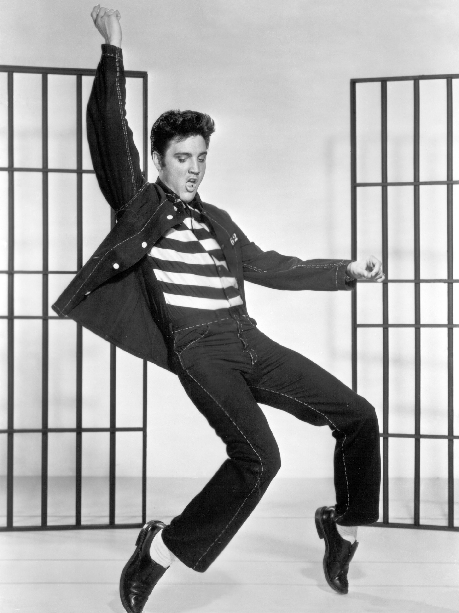 Elvis Presley mặc skinny jeans