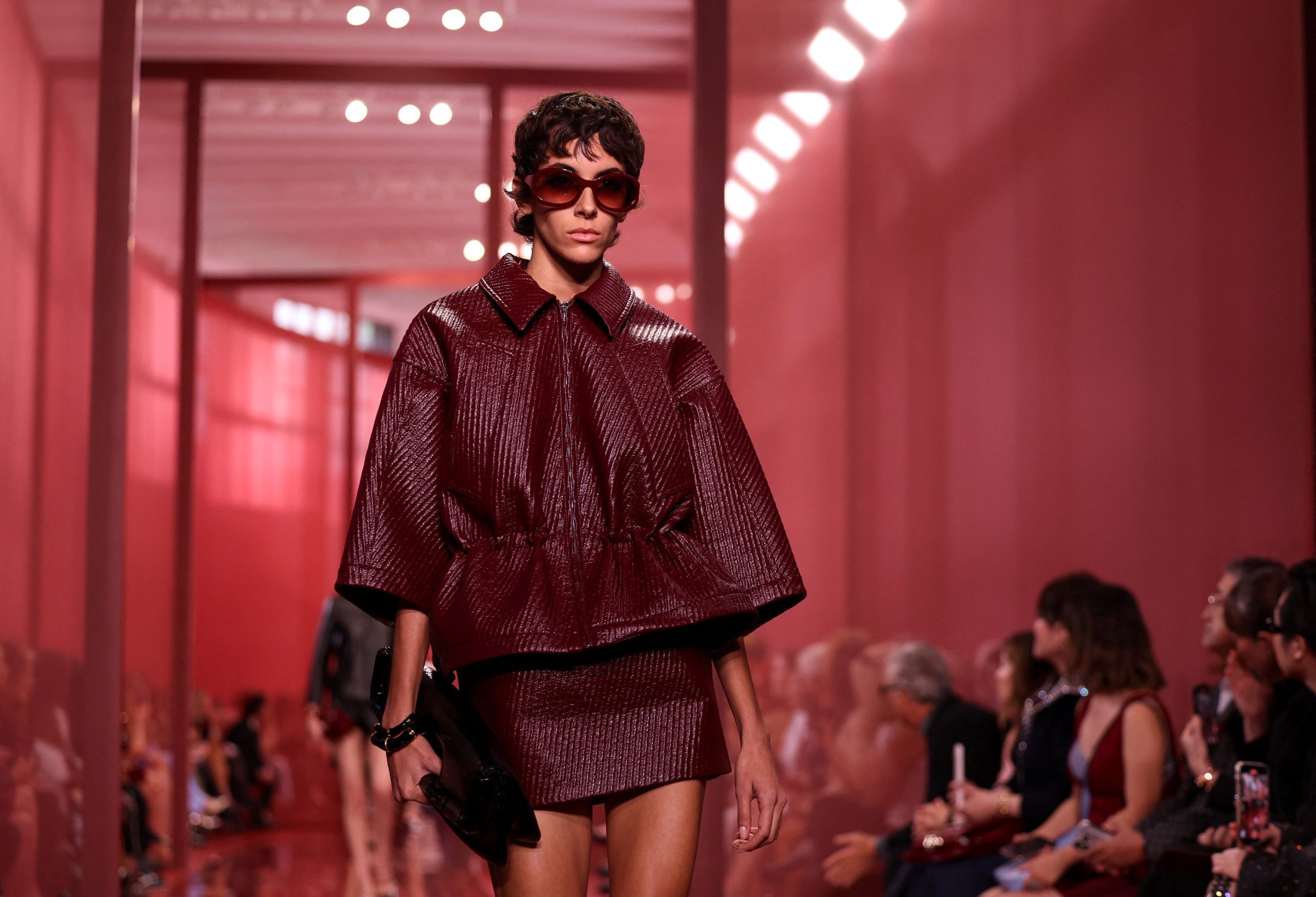 Hinh anh Gucci Spring 2025 - Những khoảnh khắc để sống hết mình 3