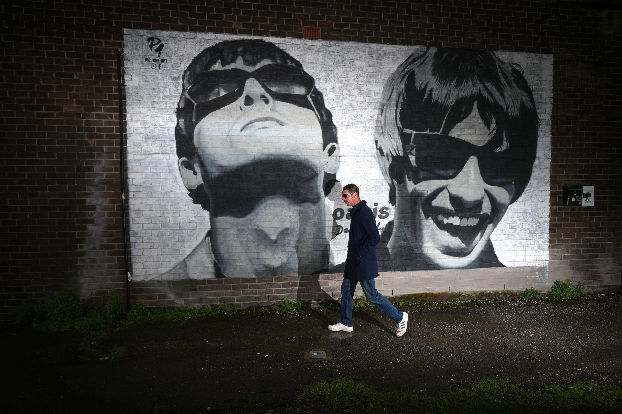 Hinh anh Không còn là giấc mơ, Oasis quay trở lại lưu diễn, tái sinh tinh thần Britpop một thời “vàng son” 1