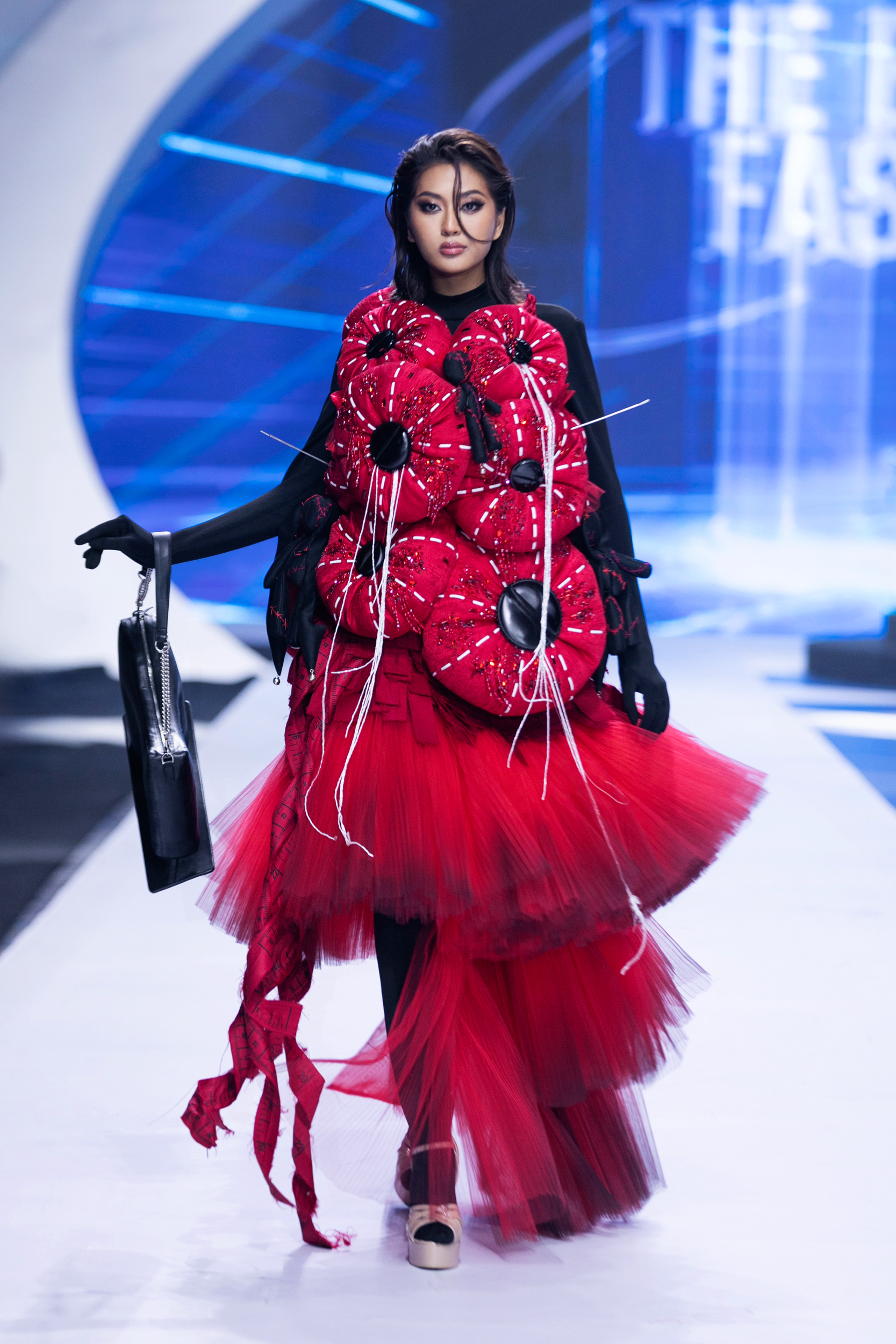 Hinh anh Dòng chảy của thời trang Dân gian đương đại, Art & Street Style, Haute Couture 2