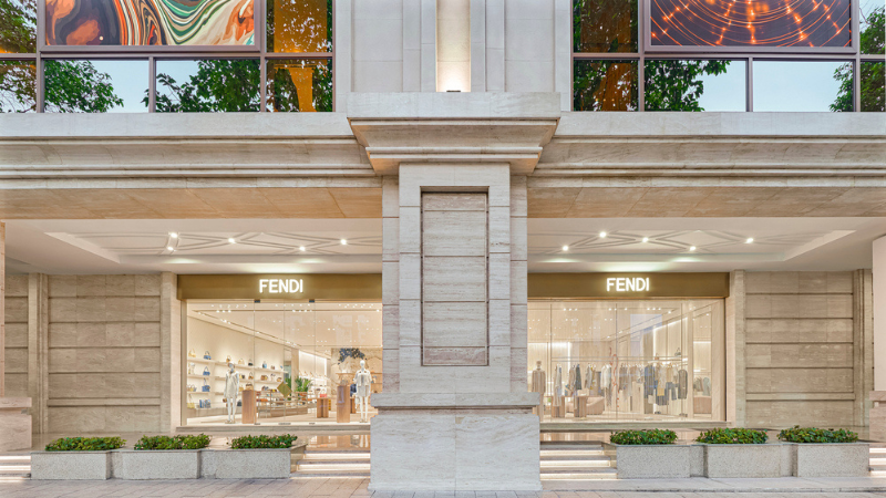Khám phá không gian sang trọng trong cửa hàng đầu tiên của Fendi tại Thành phố Hồ Chí Minh