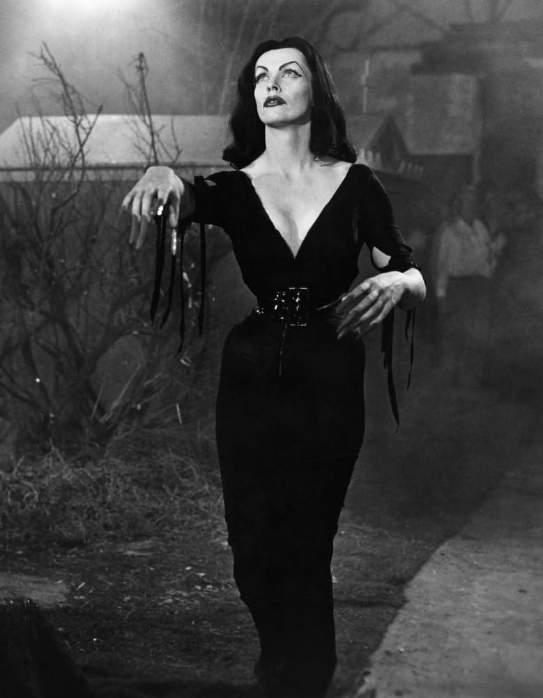 Hinh anh Vampira – Plan 9 from Outer Space 1