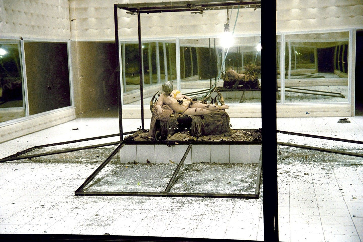 Hinh anh grotesque 12