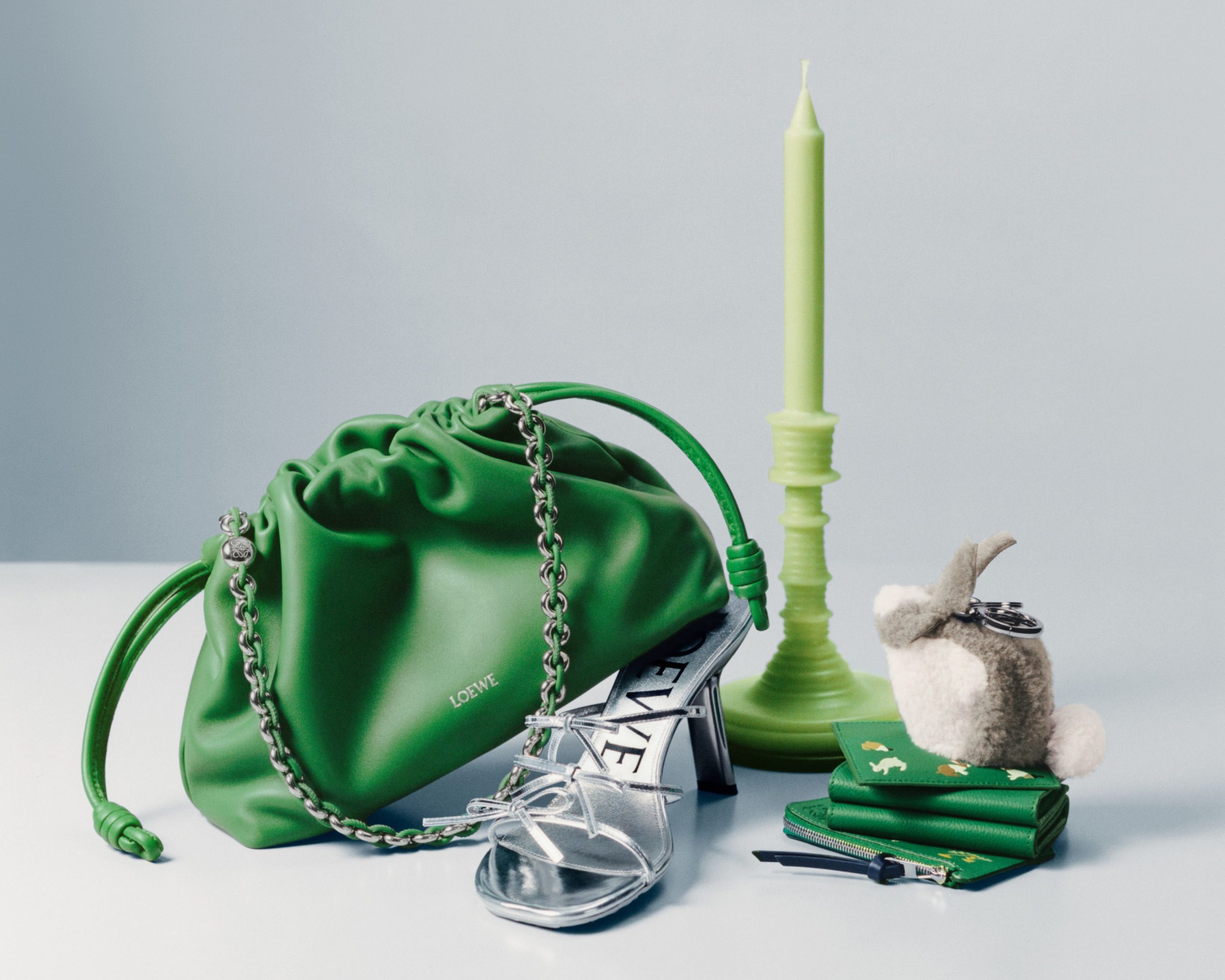 LOEWE Suna Fujita Holidays