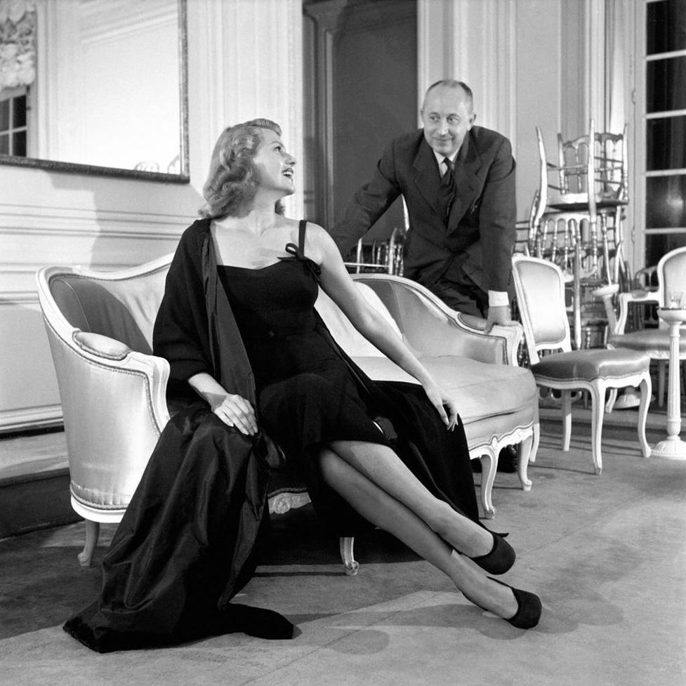 Christian Dior và Rita Hayworth tại Paris năm 1952